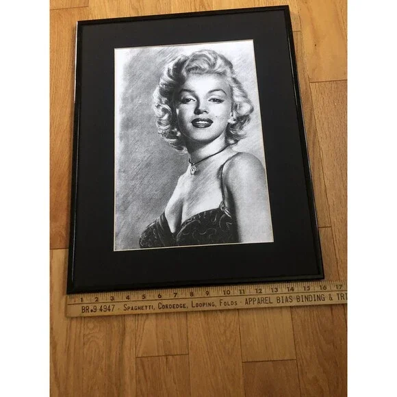 Vintage Marilyn Monroe Painting 20 x 16 in Frame No Glass Excellent Condition